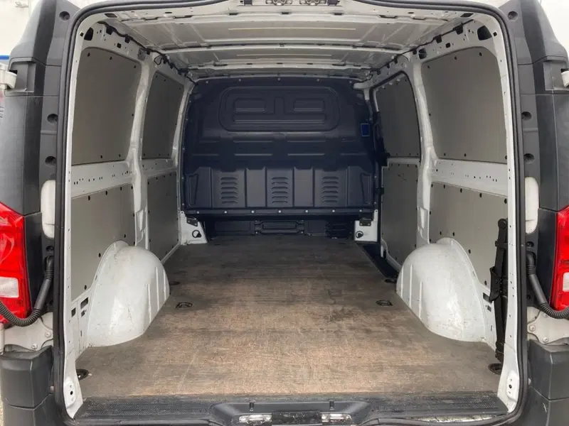 Mercedes-Benz Vito usata a Milano (7)