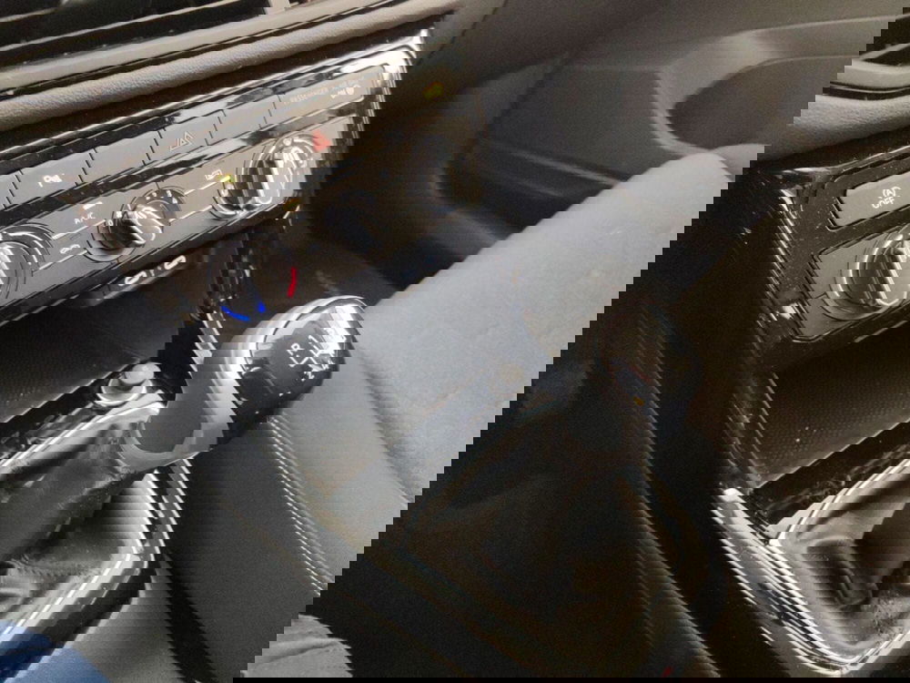 Volkswagen T-Cross usata a Massa-Carrara (11)