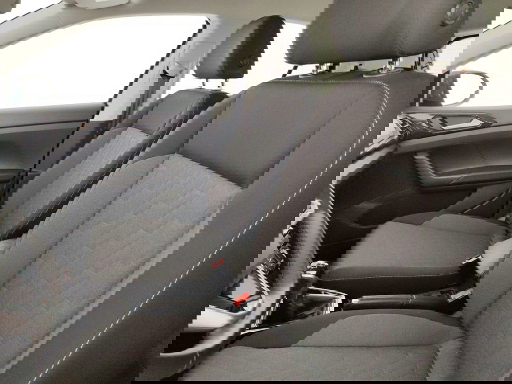 Volkswagen T-Cross usata a Massa-Carrara (9)