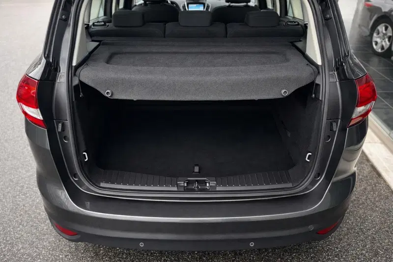 Ford C-Max usata a Rimini (9)