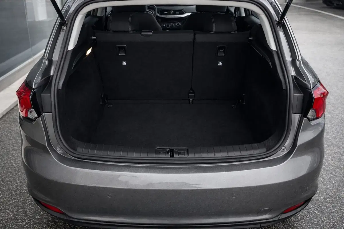 Fiat Tipo usata a Rimini (8)