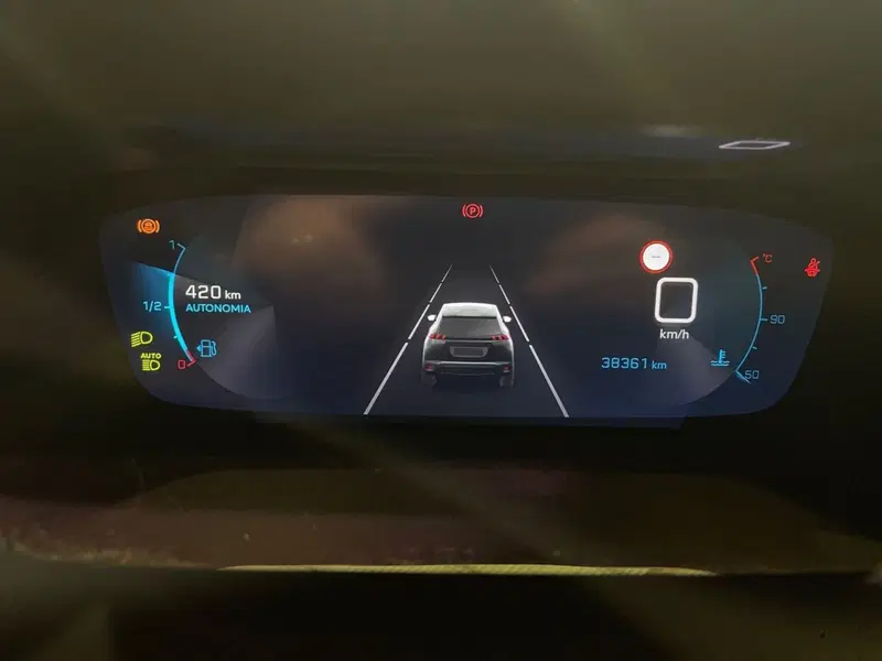 Peugeot 2008 usata a Salerno (12)