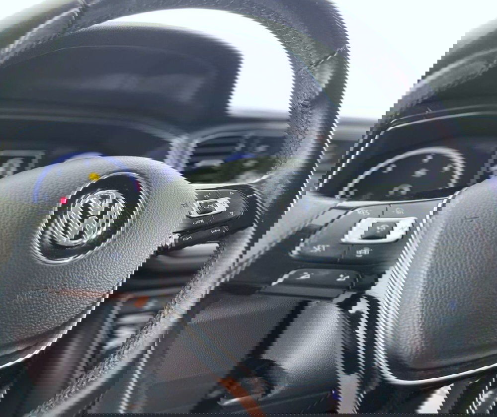 Volkswagen T-Roc usata a Perugia (12)