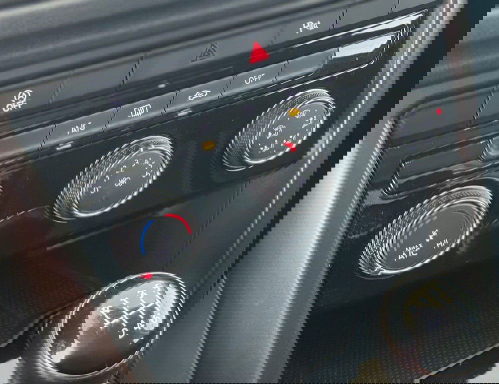 Volkswagen T-Roc usata a Perugia (8)