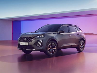 Peugeot 2008 PureTech 100 S&amp;S Allure del 2025 usata a Rho