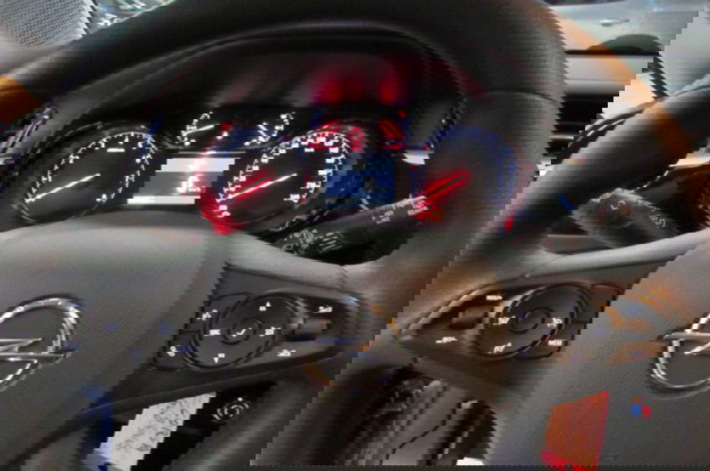 Opel Corsa usata a Milano (11)