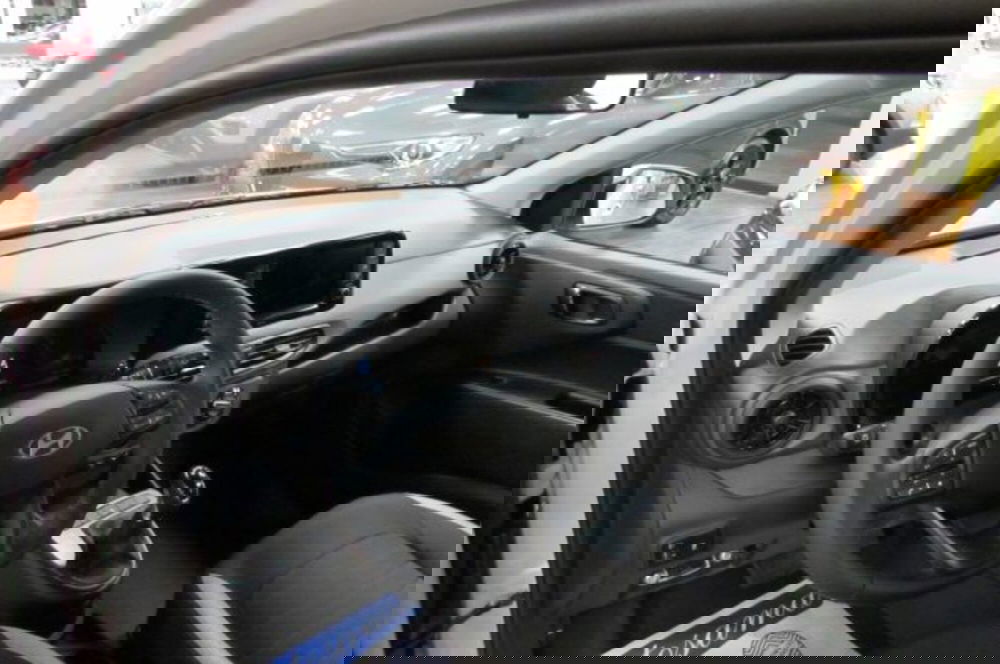 Hyundai i10 nuova a Milano (7)