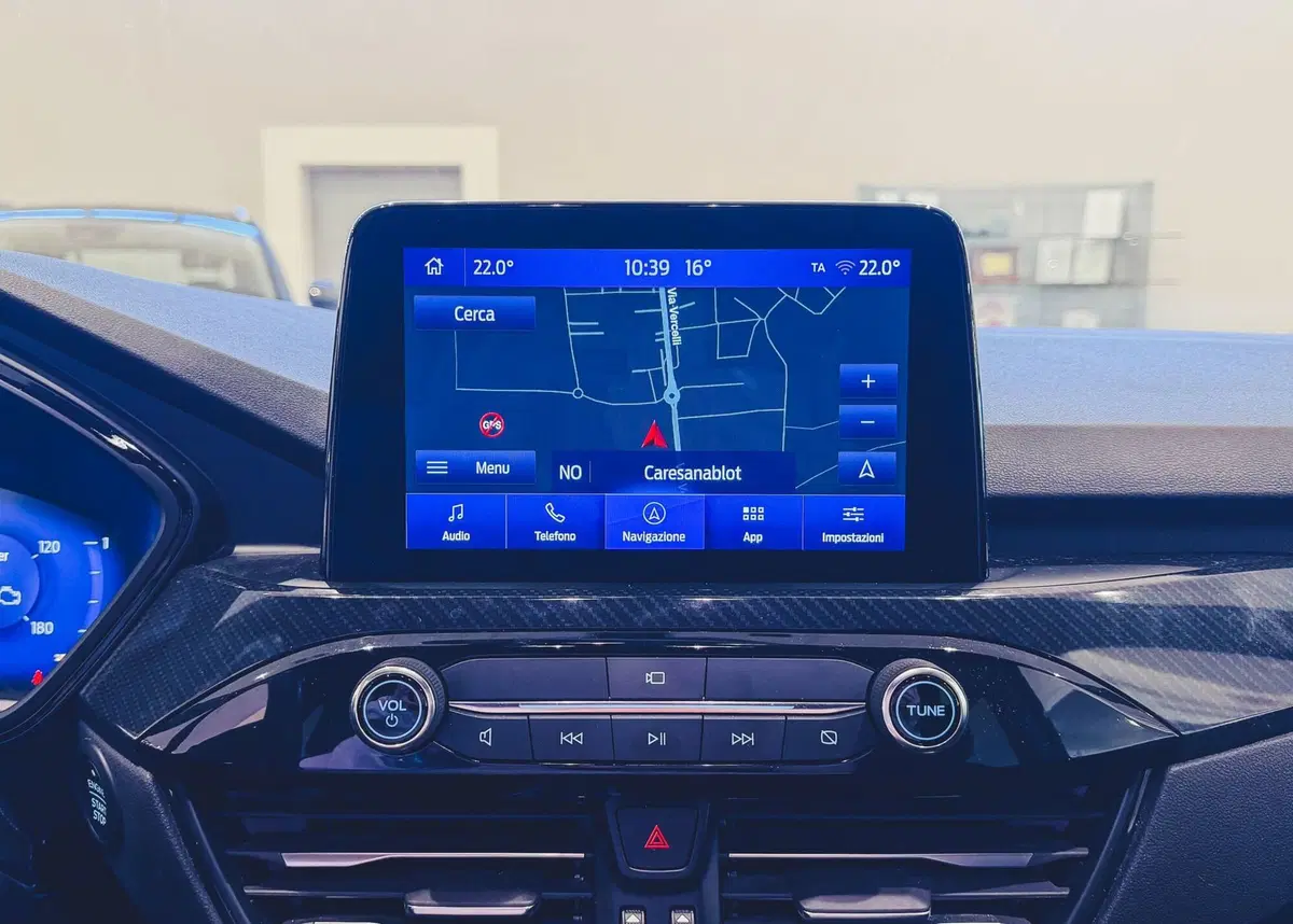 Ford Kuga usata a Vercelli (11)