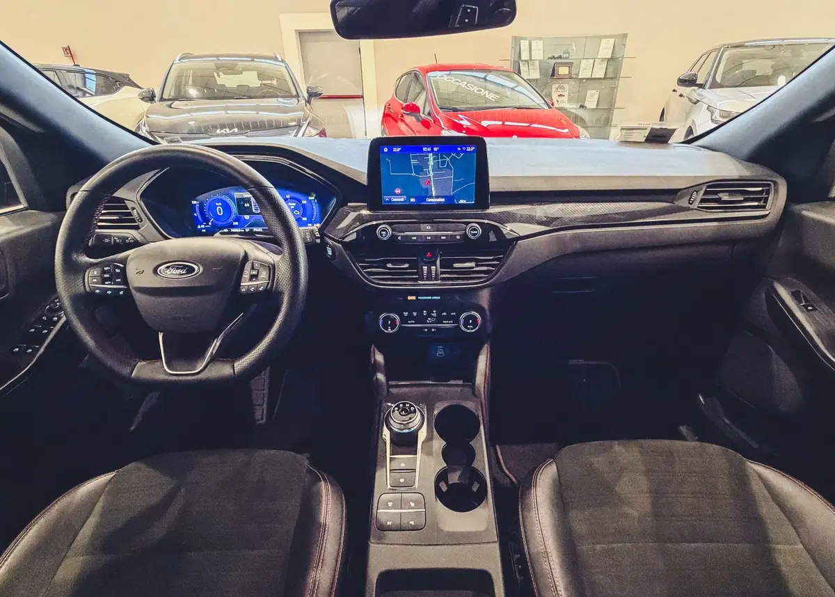 Ford Kuga usata a Vercelli (7)