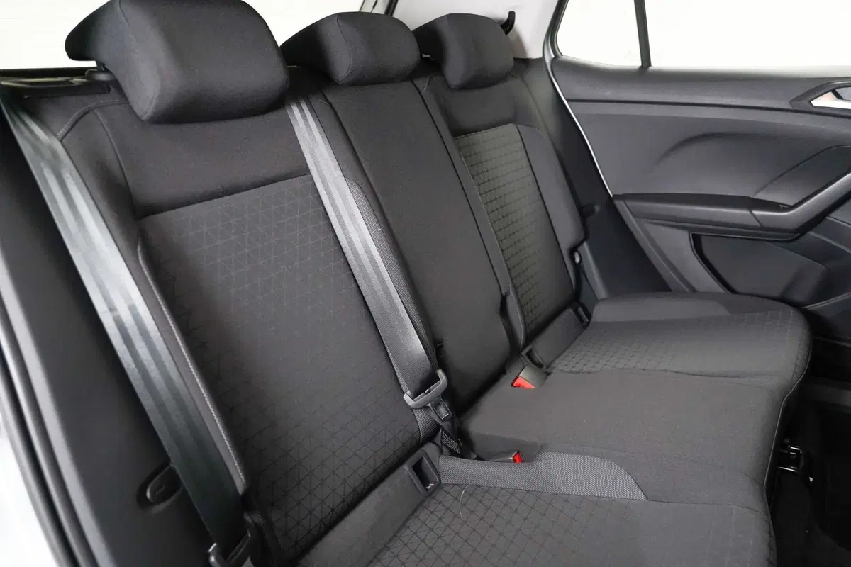 Volkswagen T-Cross usata a Varese (10)