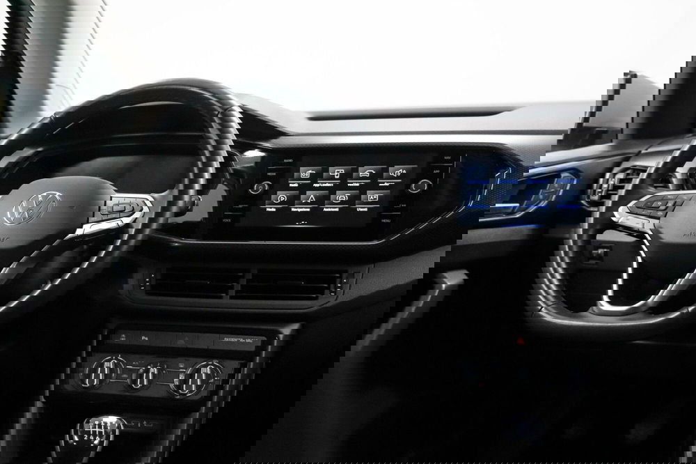 Volkswagen T-Cross usata a Varese (11)