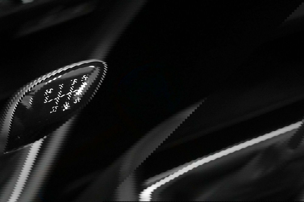 Volkswagen T-Cross usata a Varese (16)