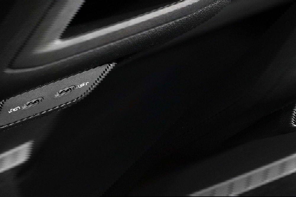 Volkswagen T-Cross usata a Varese (17)