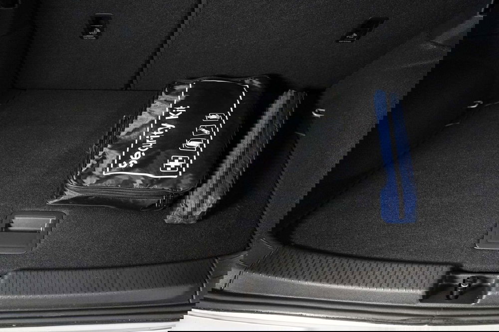 Volkswagen T-Cross usata a Varese (18)