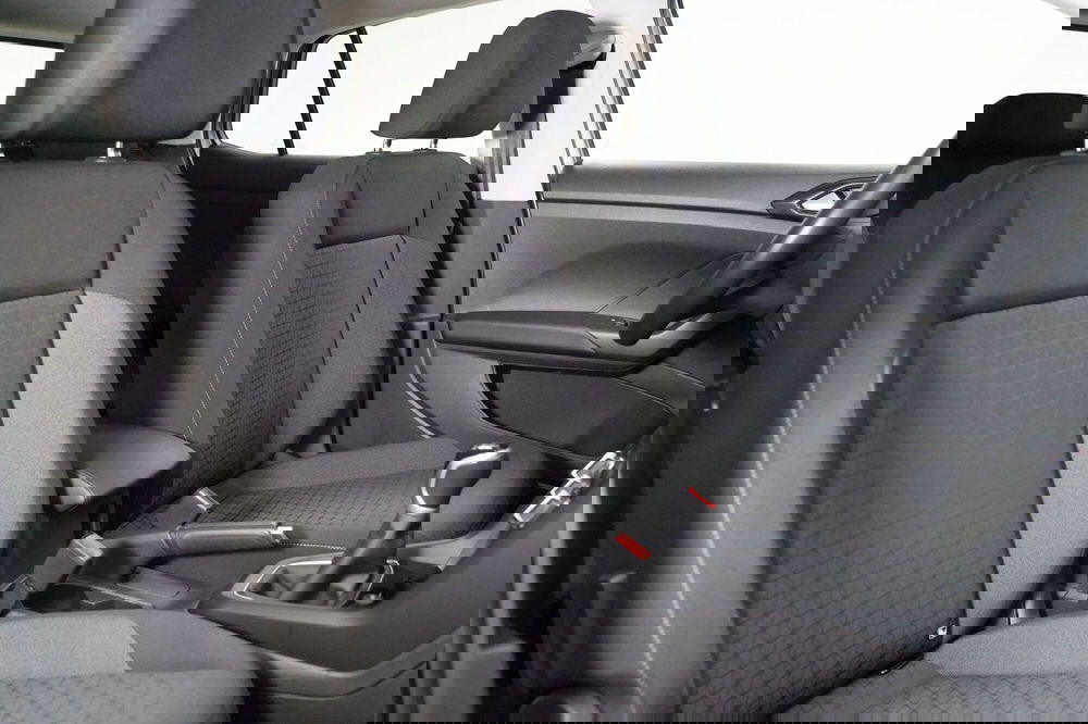 Volkswagen T-Cross usata a Varese (9)