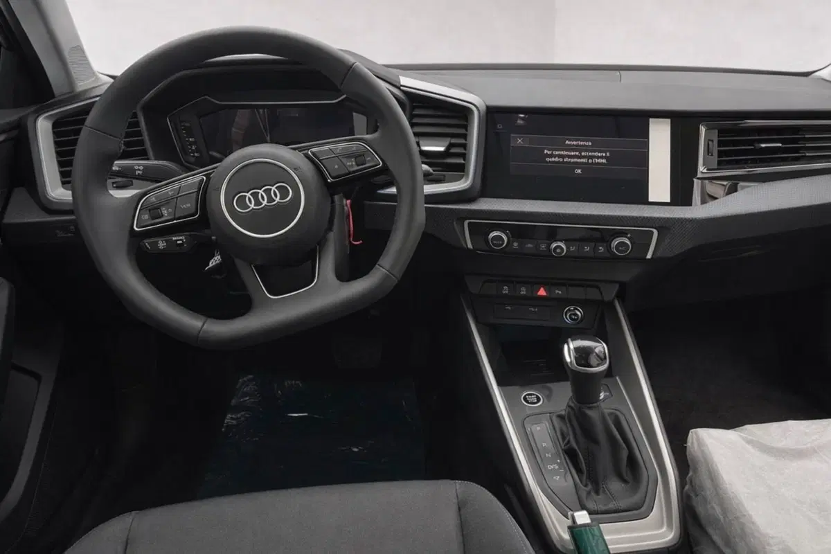 Audi A1 Sportback nuova a Taranto (6)