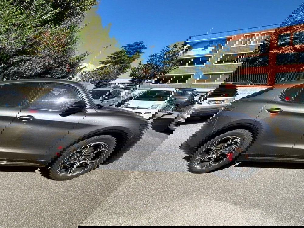 Alfa Romeo Stelvio usata a Salerno (11)