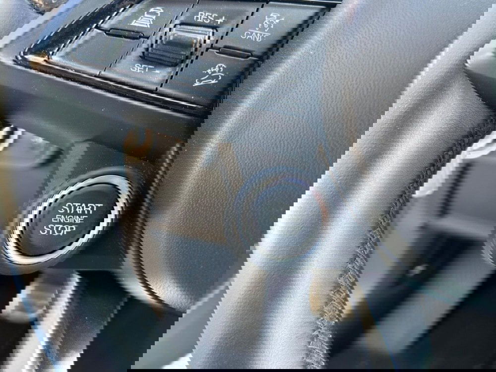 Alfa Romeo Stelvio usata a Salerno (18)