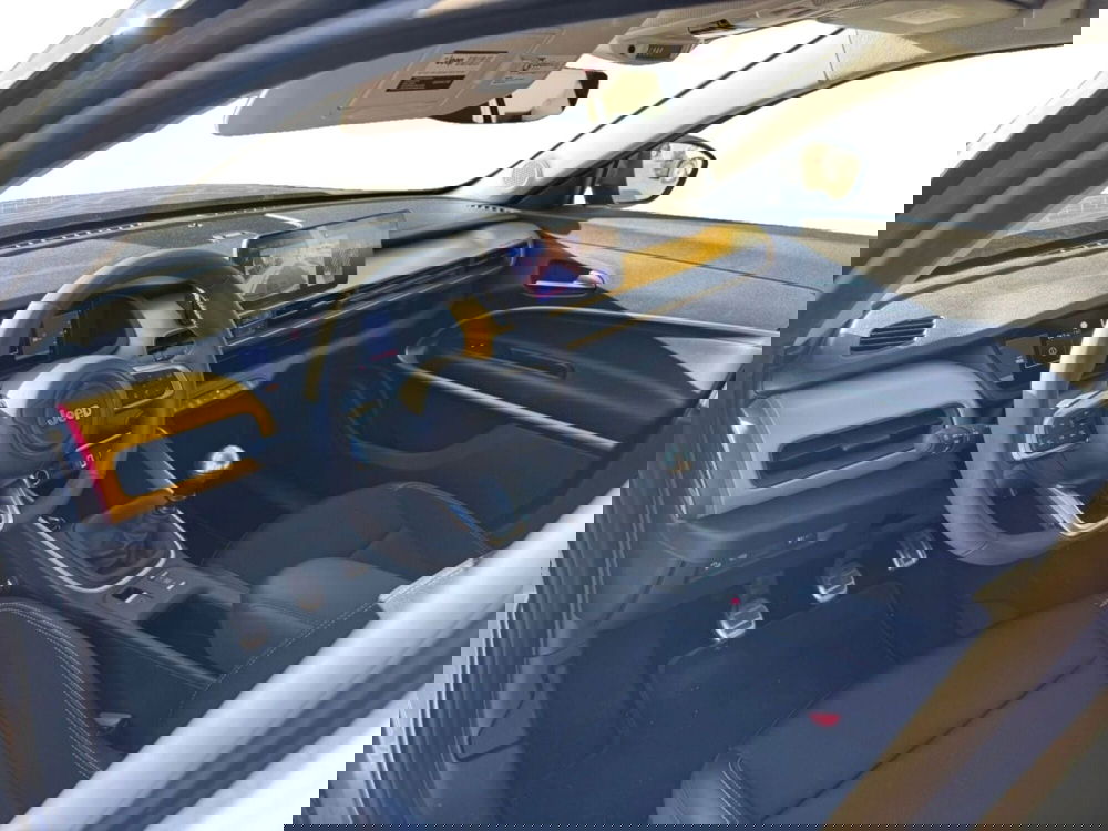 Jeep Avenger usata a Salerno (8)