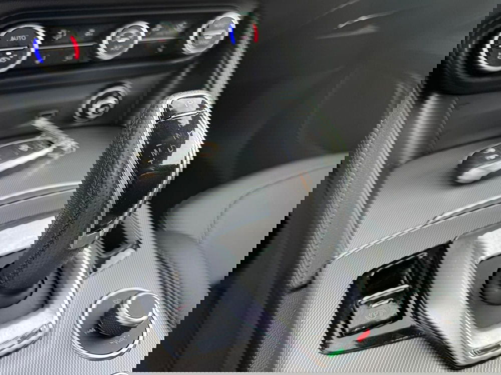 Alfa Romeo Stelvio usata a Salerno (18)