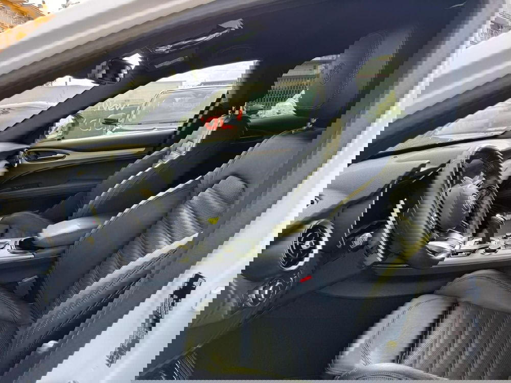 Alfa Romeo Stelvio usata a Salerno (6)