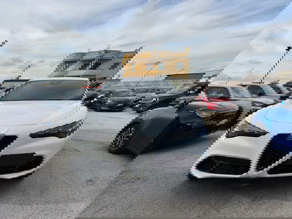 Alfa Romeo Stelvio usata a Salerno (9)