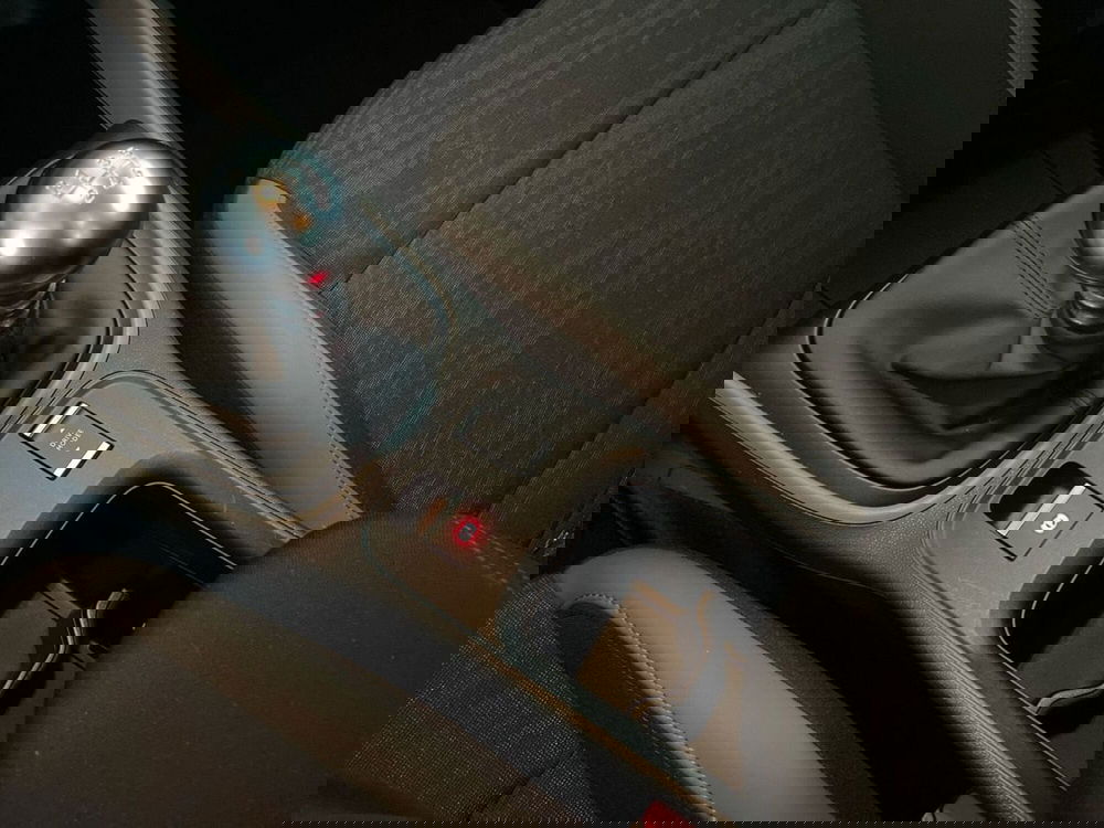 Jeep Avenger usata a Pistoia (18)