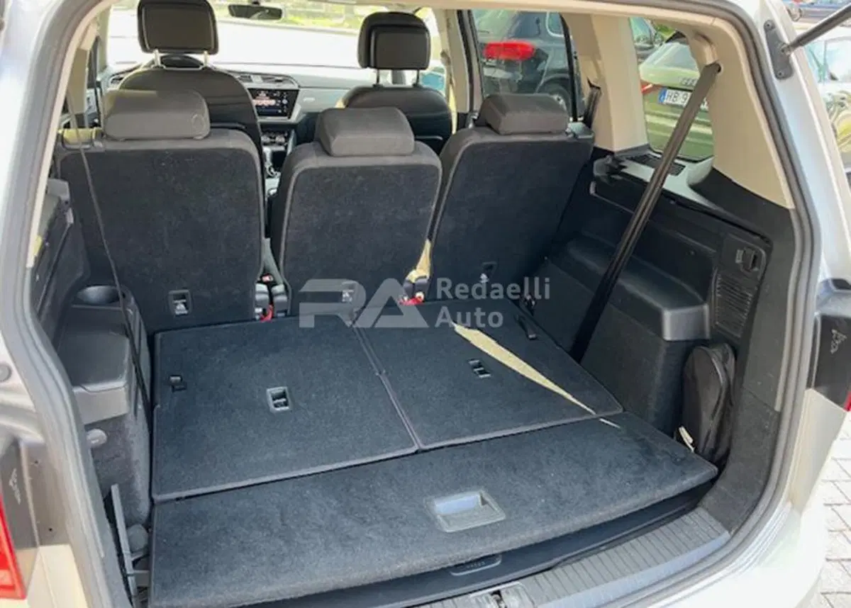 Volkswagen Touran usata a Lecco (10)