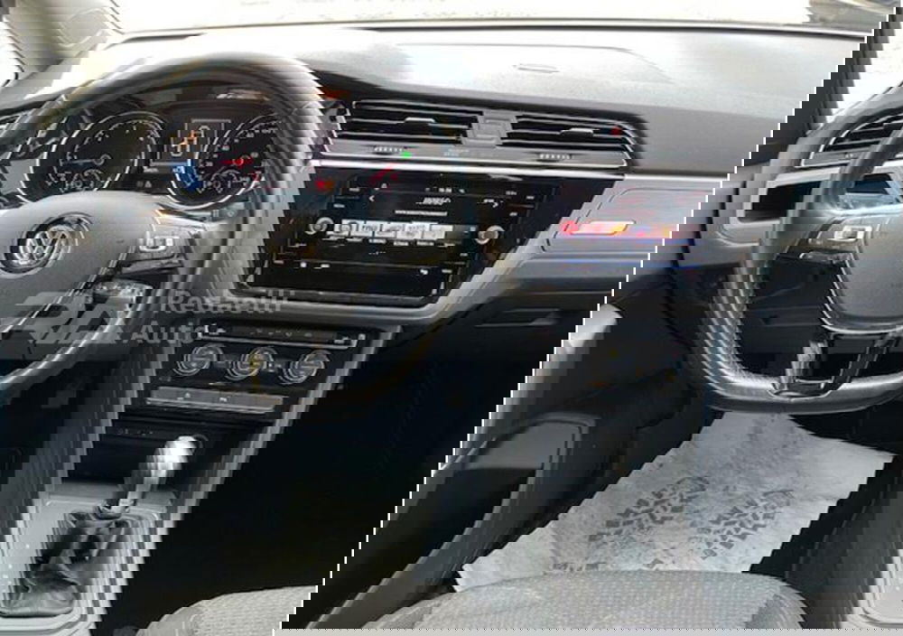 Volkswagen Touran usata a Lecco (12)