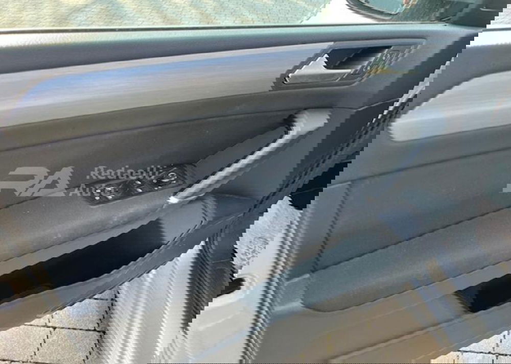 Volkswagen Touran usata a Lecco (7)