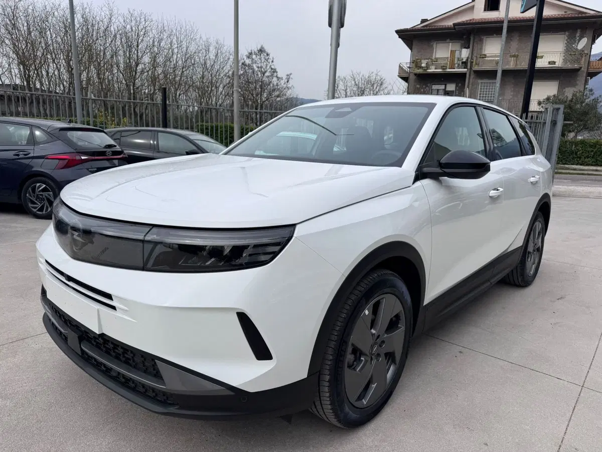 Opel Grandland nuova a Frosinone (2)