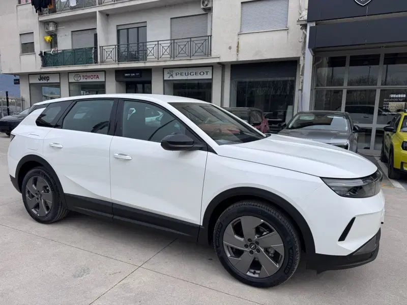 Opel Grandland nuova a Frosinone (6)