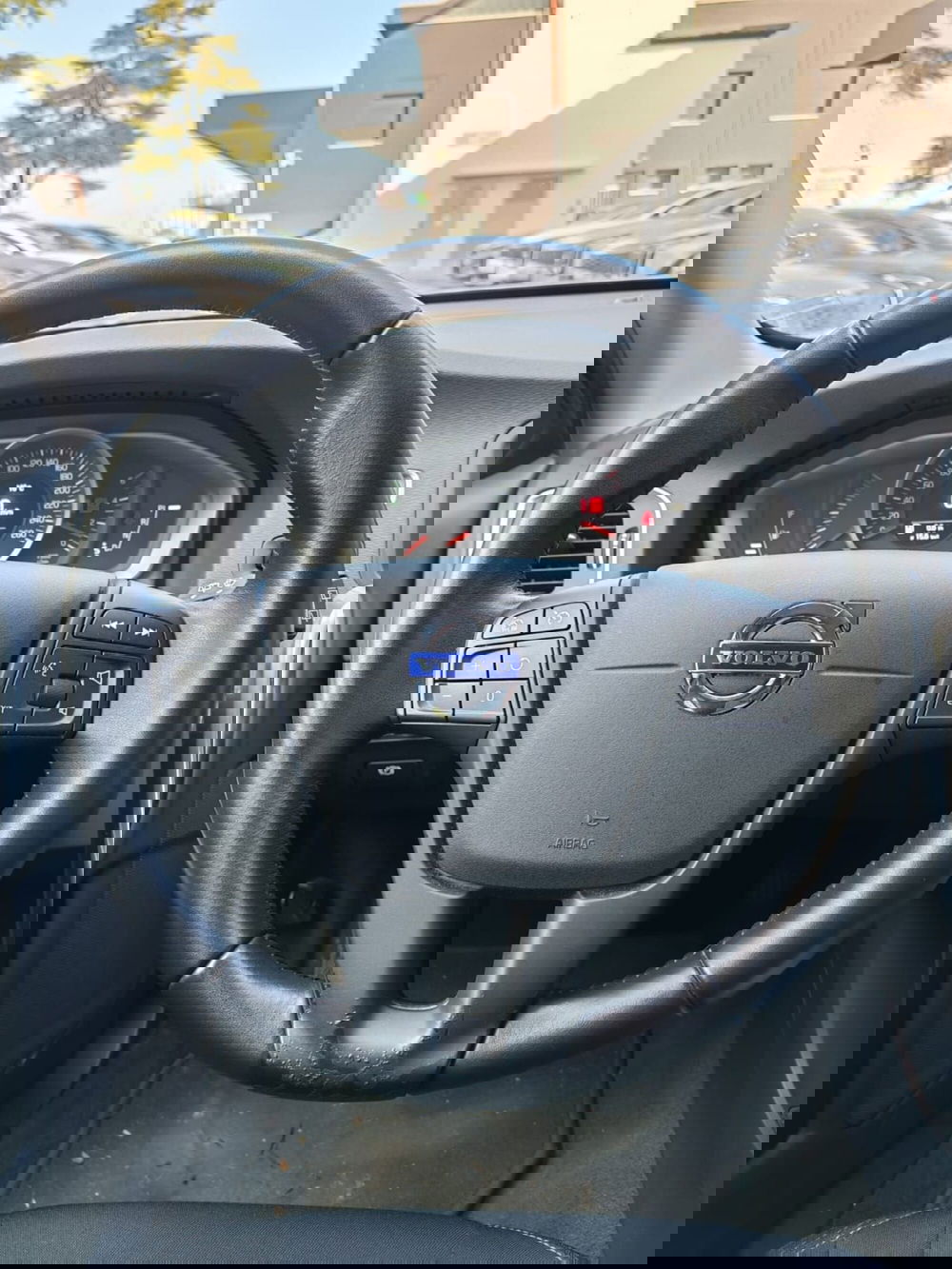 Volvo V60 Cross Country usata a Rimini (11)