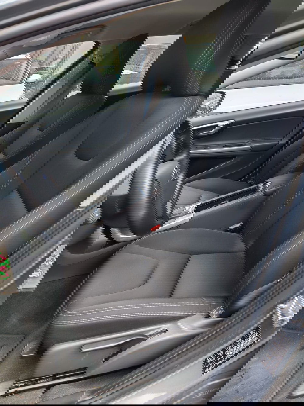 Volvo V60 Cross Country usata a Rimini (13)