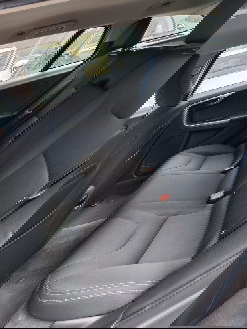 Volvo V60 Cross Country usata a Rimini (14)