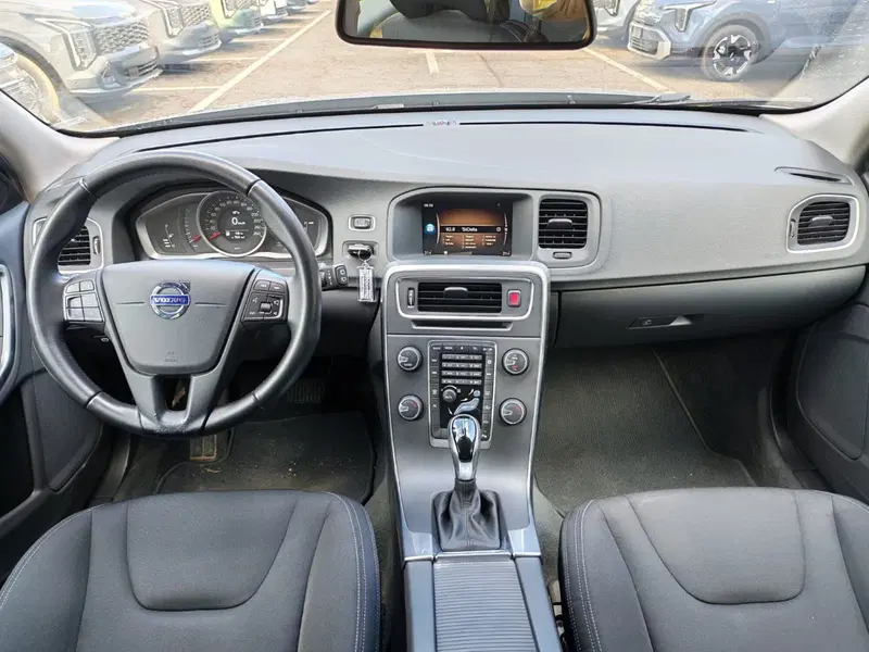 Volvo V60 Cross Country usata a Rimini (9)