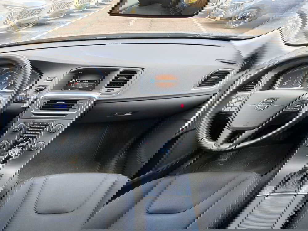 Volvo V60 Cross Country usata a Rimini (9)