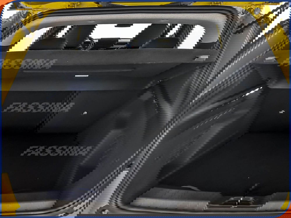 Jeep Avenger nuova a Milano (11)