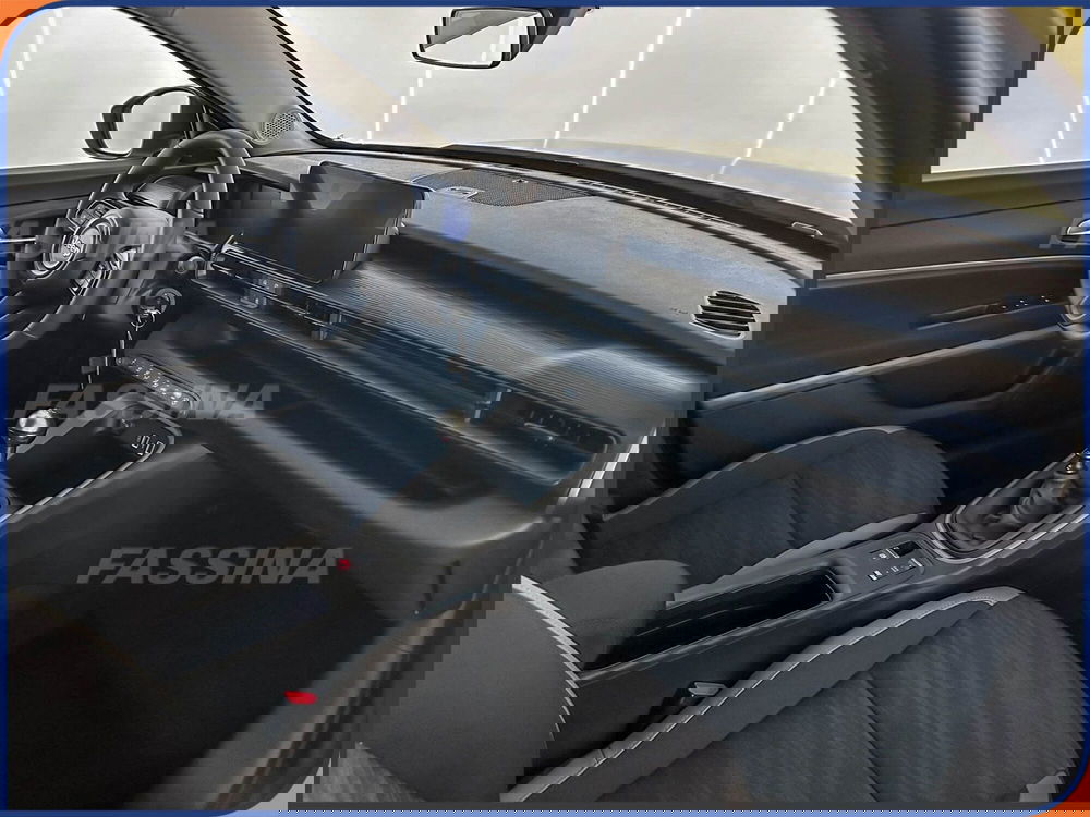 Jeep Avenger nuova a Milano (12)