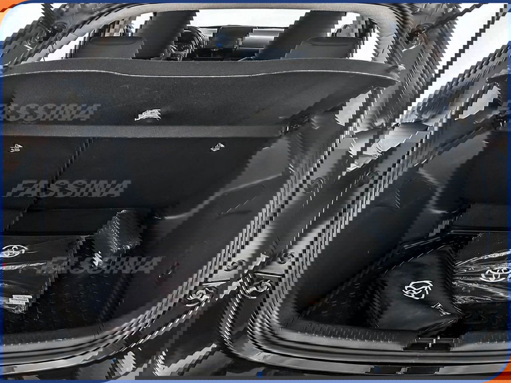 Toyota Yaris usata a Milano (11)