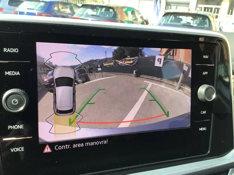 Volkswagen T-Roc usata a Genova (19)