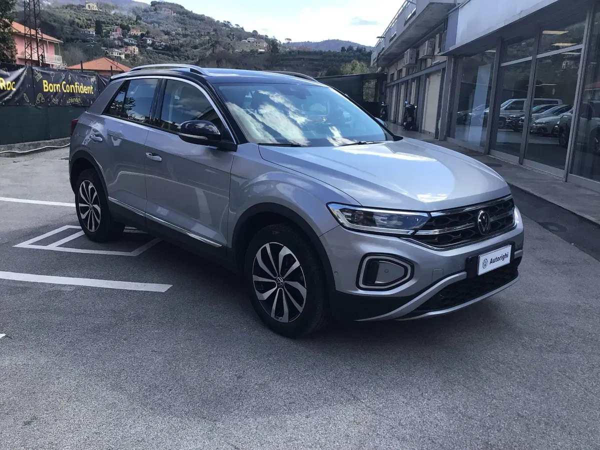 Volkswagen T-Roc usata a Genova (3)