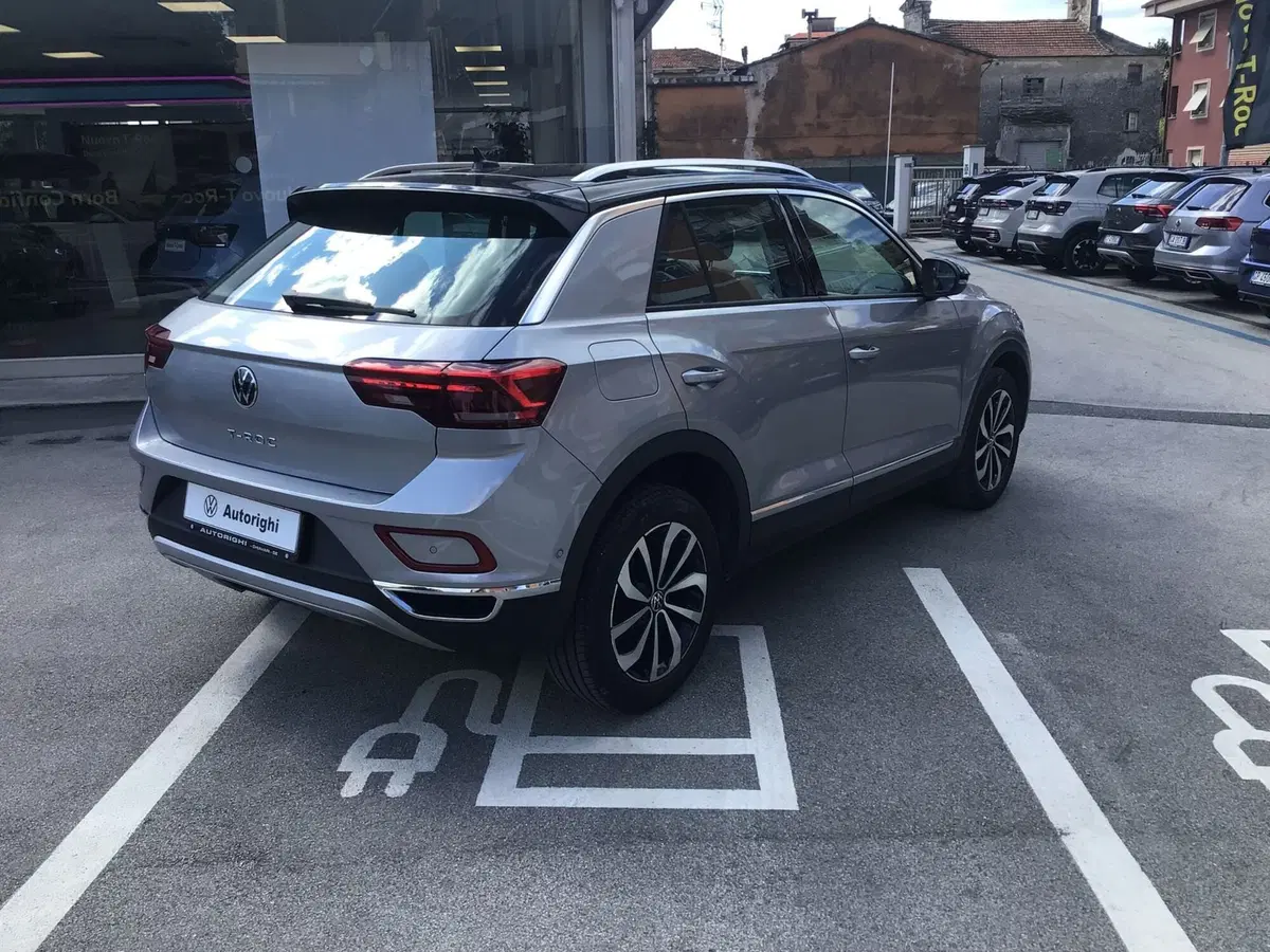 Volkswagen T-Roc usata a Genova (5)