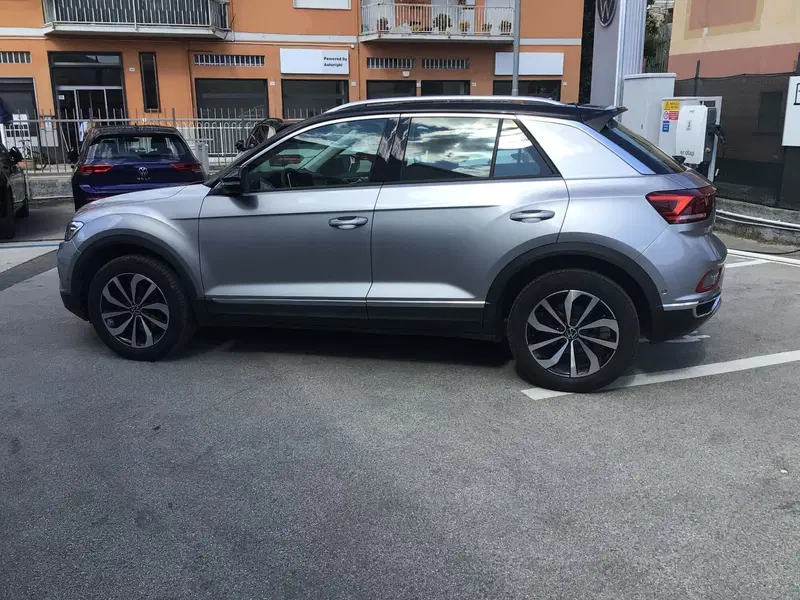 Volkswagen T-Roc usata a Genova (8)