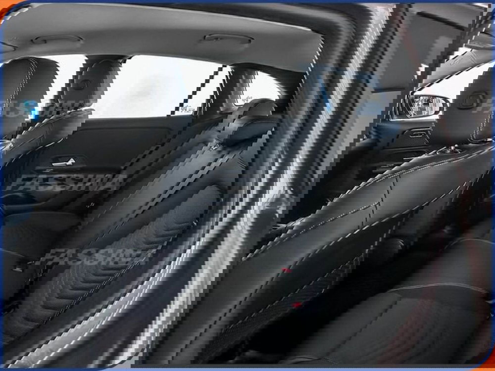 Mercedes-Benz GLA SUV usata a Milano (10)