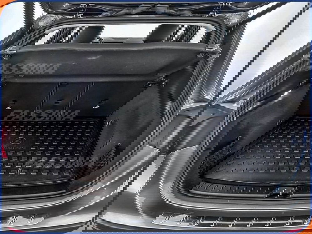 Mercedes-Benz GLA SUV usata a Milano (11)