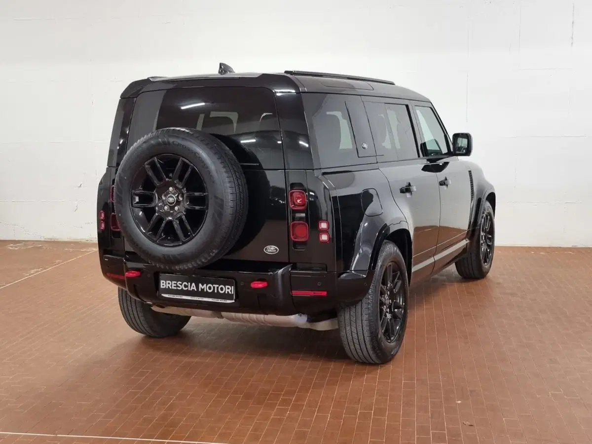 Land Rover Defender usata a Brescia (2)