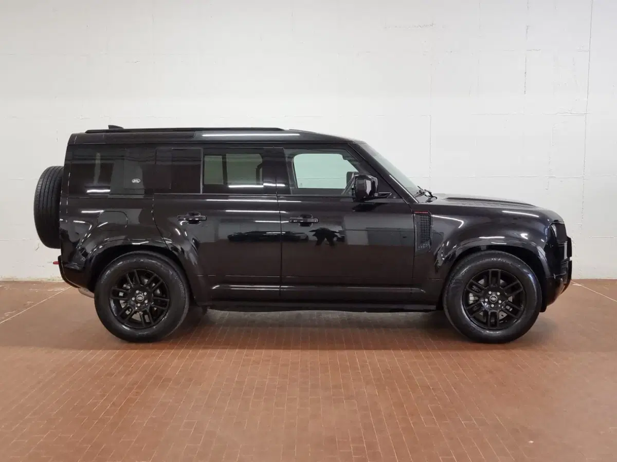 Land Rover Defender usata a Brescia (9)