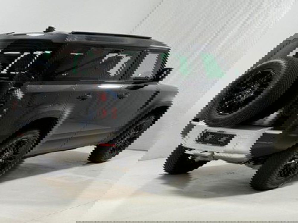 Land Rover Defender nuova a Bolzano (2)