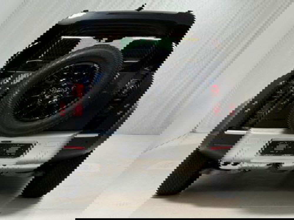 Land Rover Defender nuova a Bolzano (7)